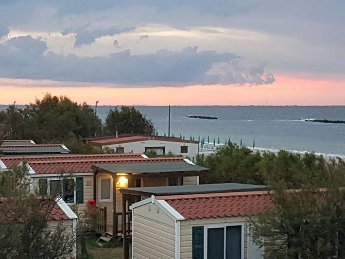 Campeggio per 5 persone, con giardino e panorama in Emilia Romagna