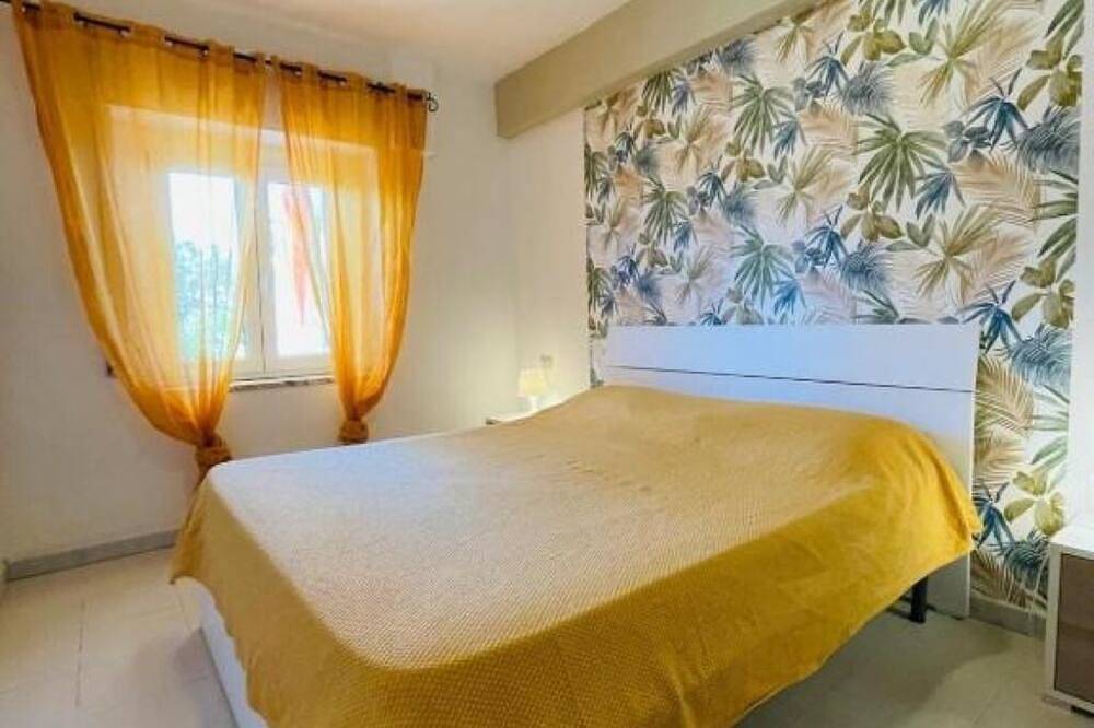 Entire apartment, Lavender Apartment in Marina di Camerota, Camerota