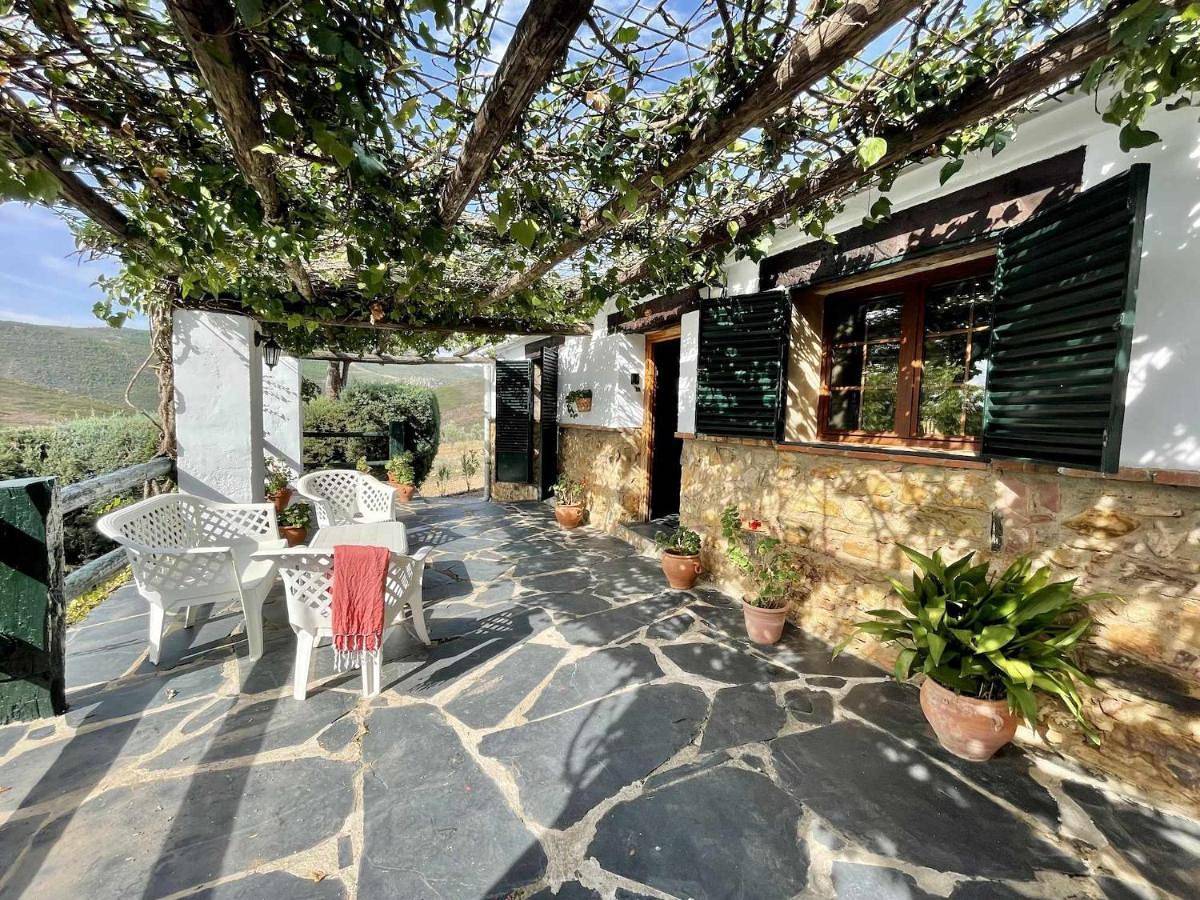 Two-Bedroom House in Cañamero, Provincia de Cáceres