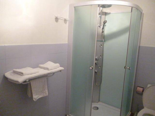 Hôtel pour 3 personnes à Monthureux-sur-Saône - 2