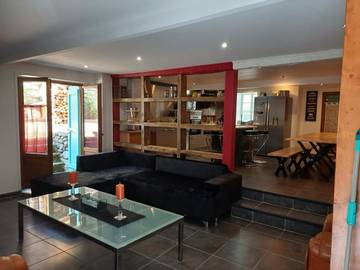 Location de vacances pour 18 personnes, avec terrasse à Ustou