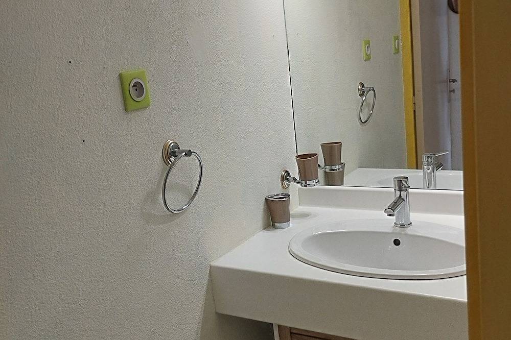 Entire apartment, T2 in the water!<br>Frontignan plage, between Montpellier and Sète in Frontignan, Côte d'Améthyste