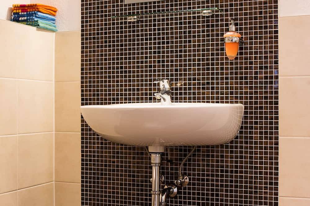 Ganze Wohnung, Großzügige schöne Ferienwohnung am Tore zu den nordfriesischen Inseln in Klixbüll, Grünes Binnenland