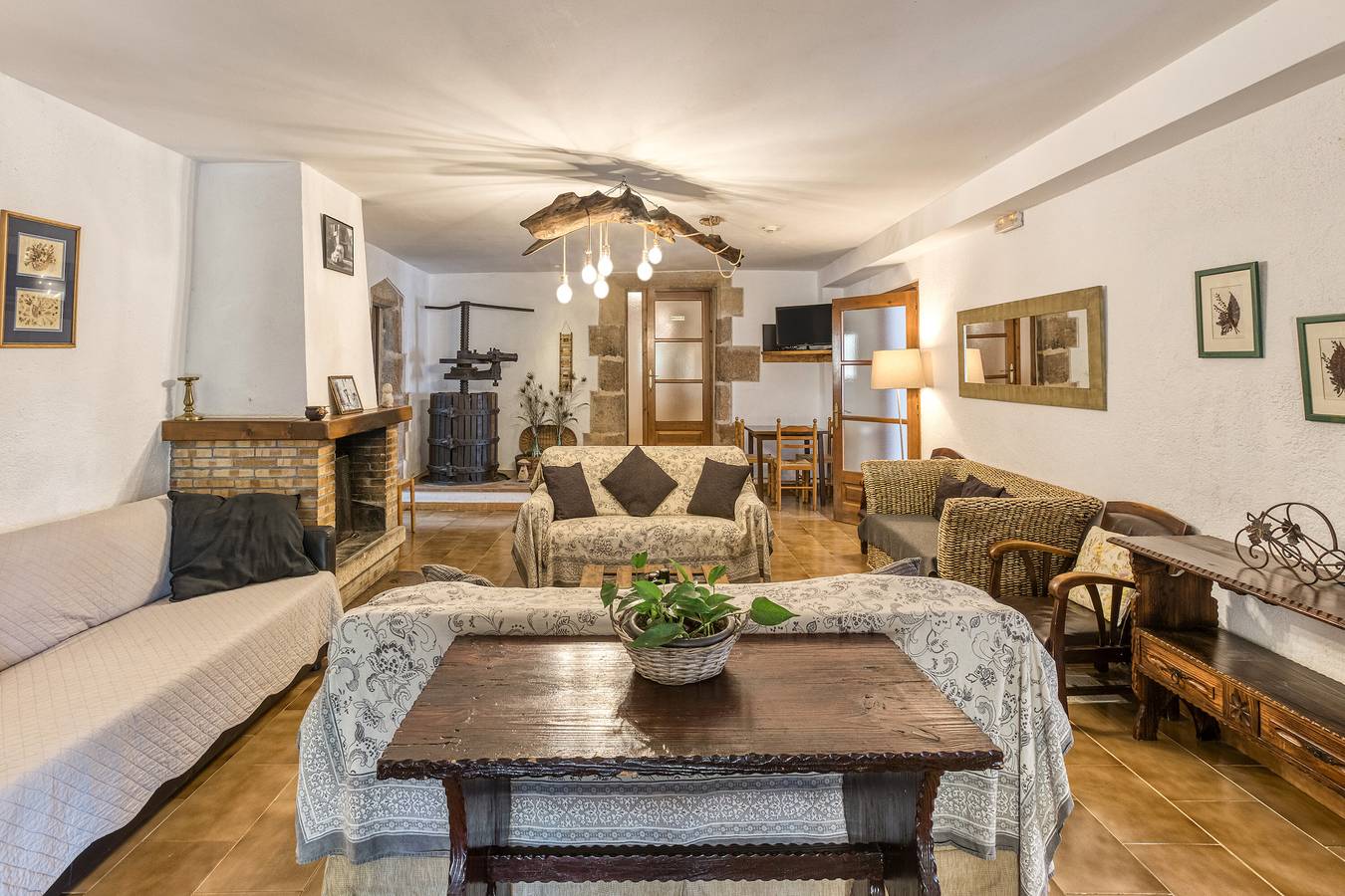 Gîte rural 'Can Miquel' à la montagne, près de la plage, piscine privée, superbes itinéraires Vtt et climatisation in Santa Coloma de Farners, Province de Gérone