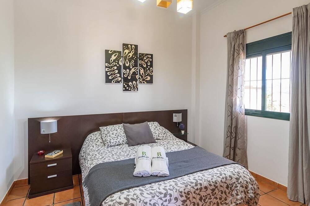 Casa Cerrito Prado del Rey by Ruralidays in Prado del Rey, Pueblos Blancos