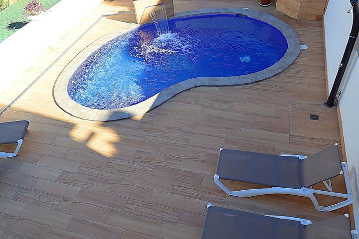 Casa rural para 6 personas, con terraza y jardín, Se admiten mascotas en Canyelles - 2