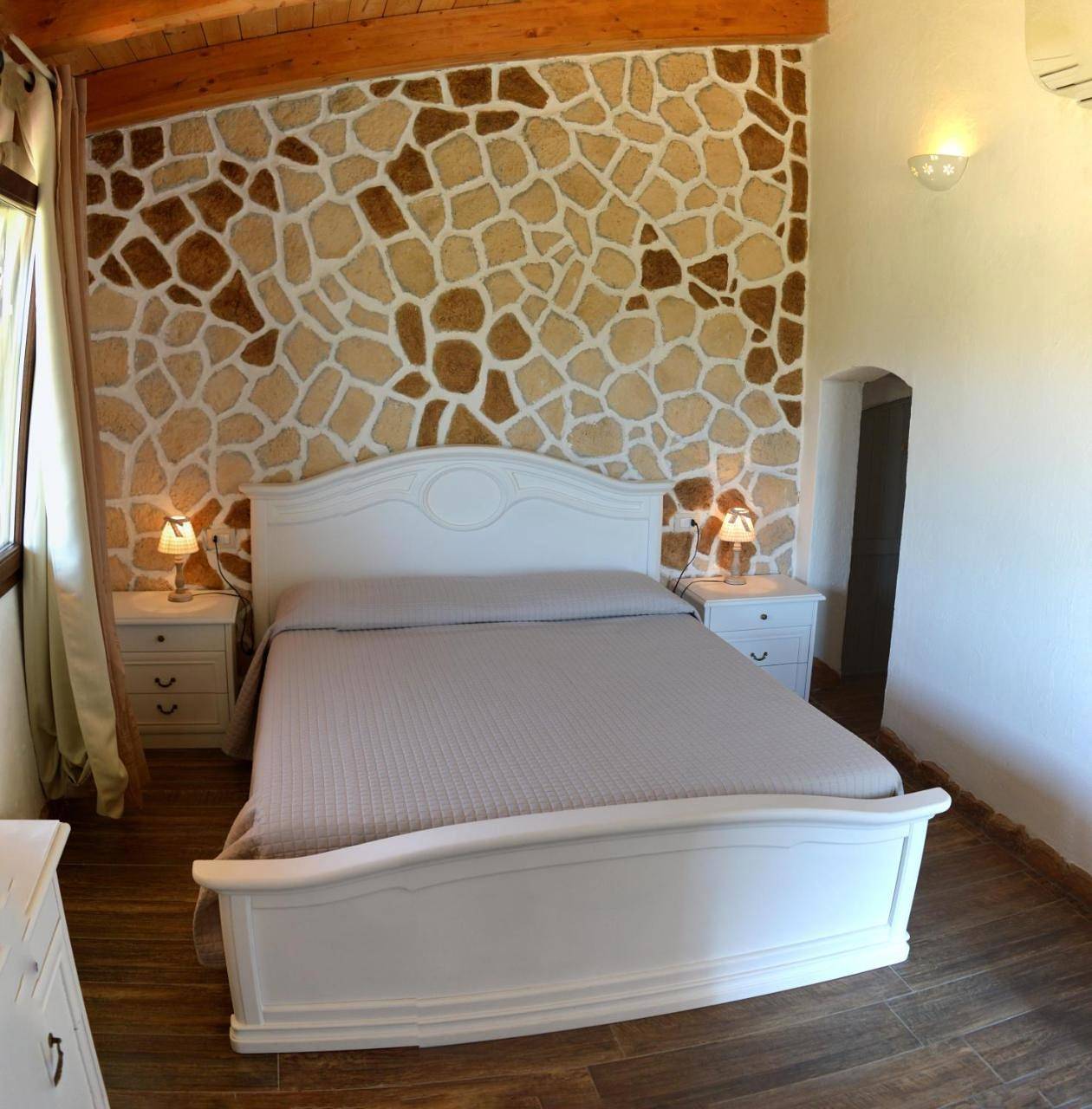 Double Room with Private Bathroom in Bulbuseddu, Luogosanto