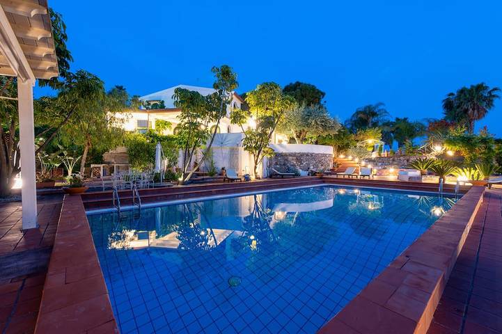 Villa per 8 persone, con idromassaggio e giardino - 1