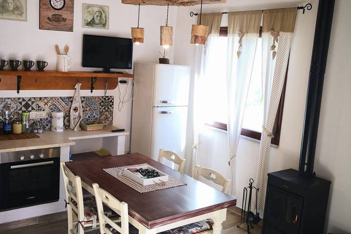 Appartamento intero, Villa Sa Pruna con wi-fi in Oliena, Barbagia