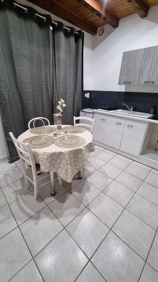 Gîte pour 5 personnes, avec terrasse dans Gevingey