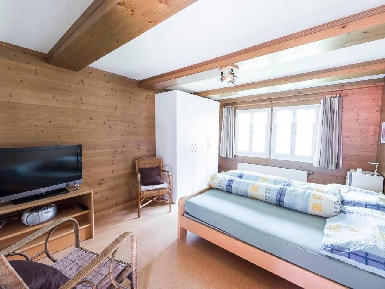 Apartamento entero, Sonnige Dachwohnung im schönen Lungern in Lungern, Cantón de Obwalden