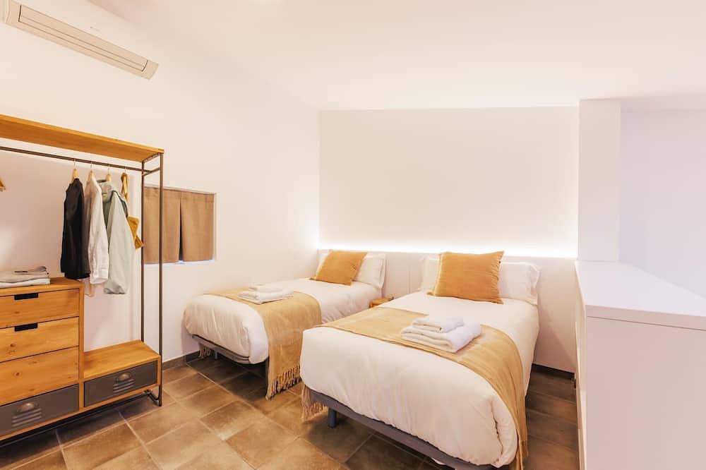 Ganze Wohnung, Mercadal Duplex - Ferienwohnung in Girona | Bravissimo in Girona, Gironès