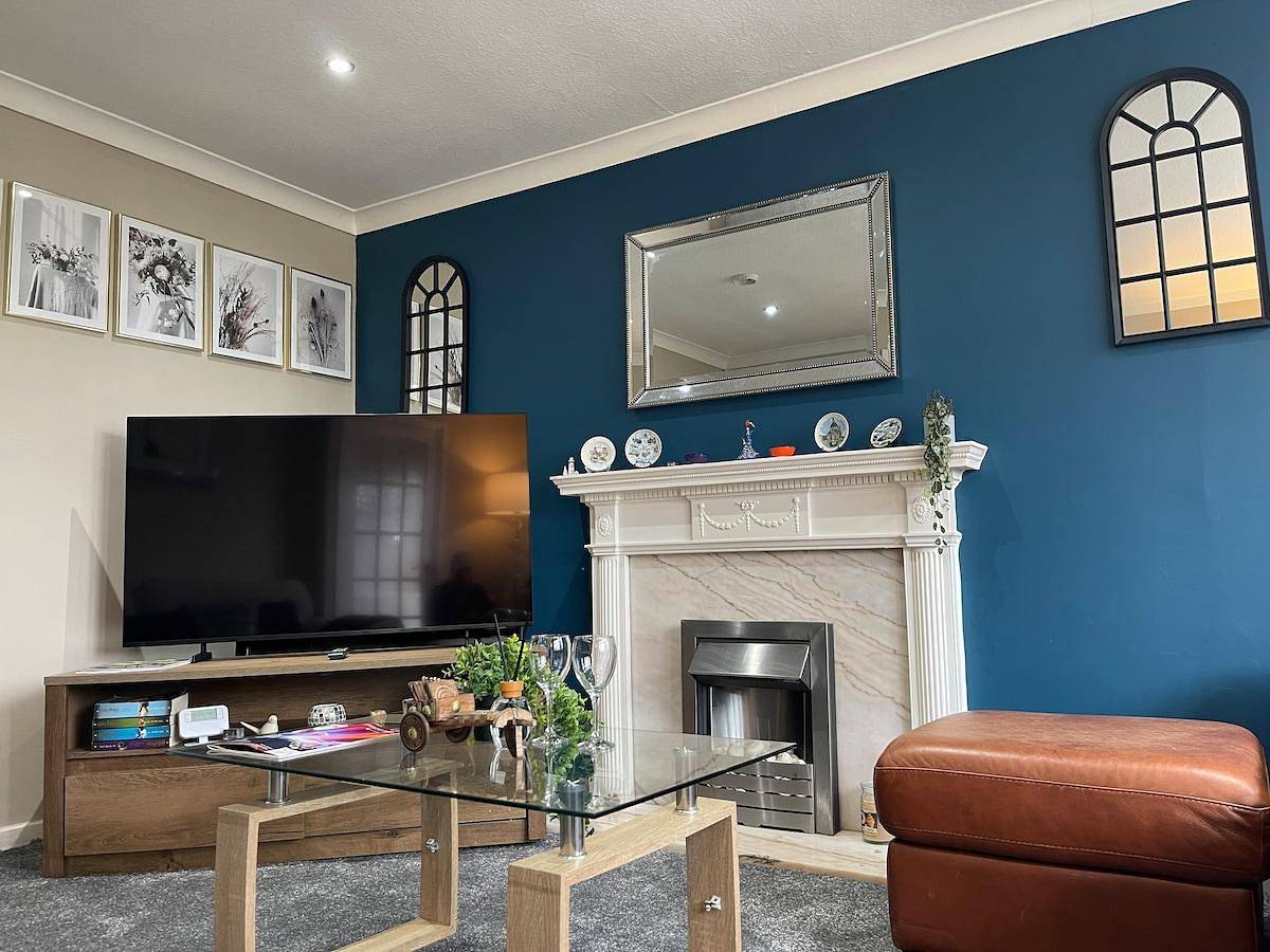 House Sleeps 6 with Garden and Parking in Leeds, Yorkshire del Oeste