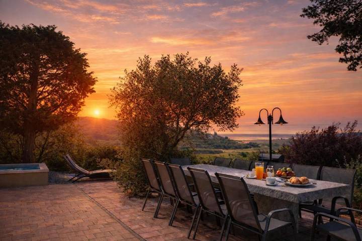 Villa für 10 Personen, mit Ausblick und Pool sowie Garten, mit Haustier in Slowenien - 3