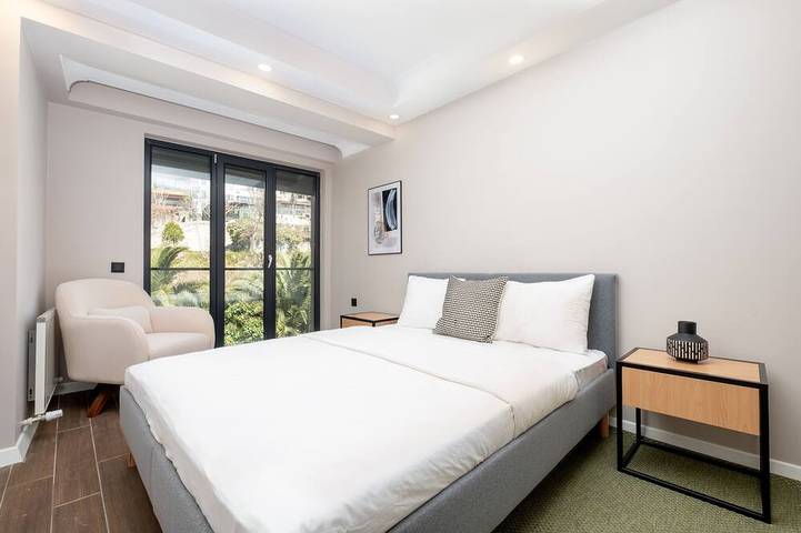 Apartamento entero, Bosphorus View with Elevator - 2 Bedrooms with 3 Double Beds in Beyoğlu, Estambul