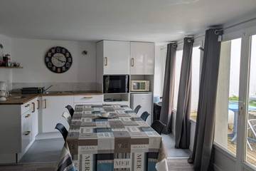Gîte pour 3 personnes, avec jardin à Locmiquélic
