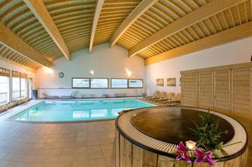 Gîte pour 9 personnes, avec vue et sauna ainsi que piscine et jardin à Orelle