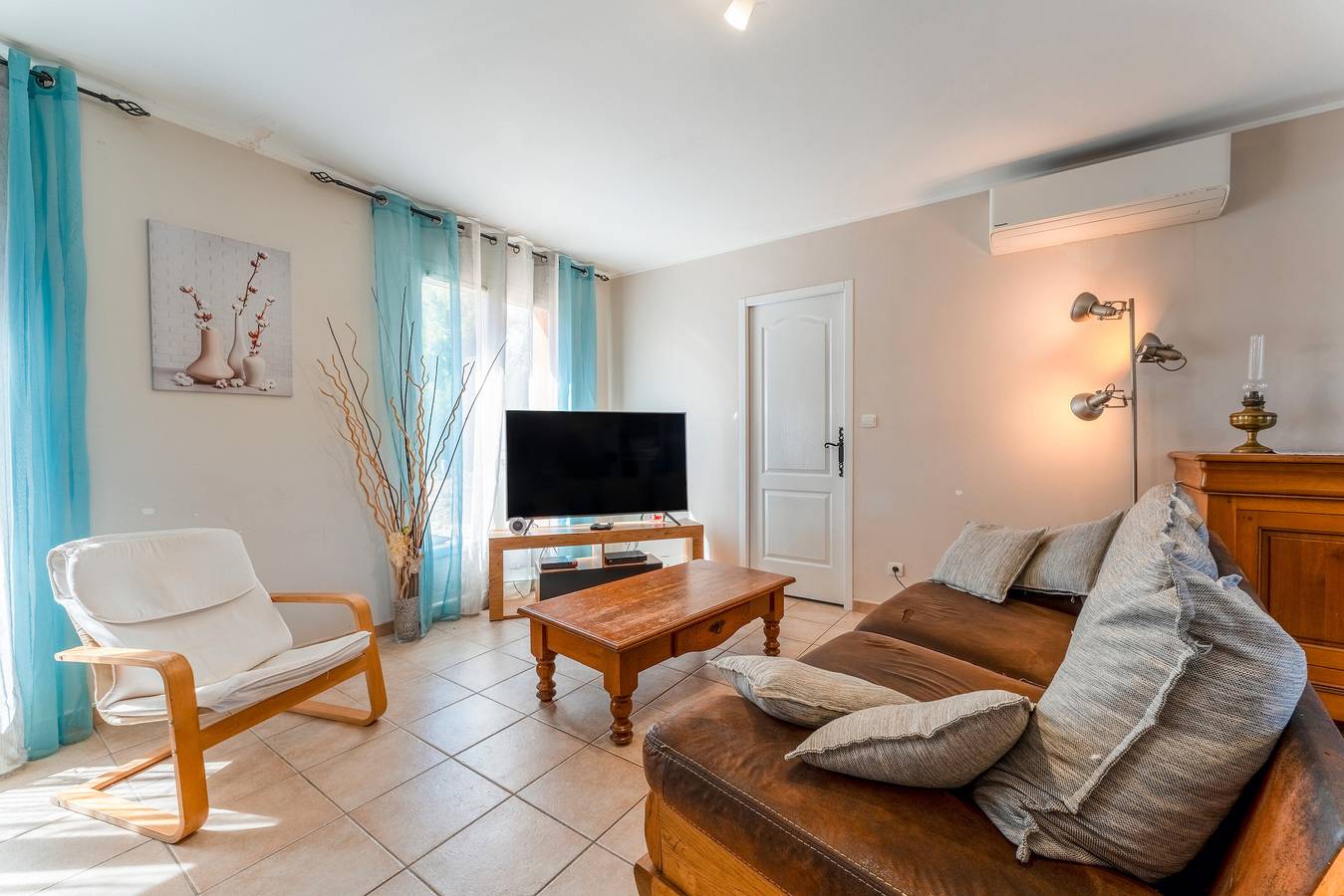 Casa de vacaciones 'Villa' con piscina privada, Wi-Fi y aire acondicionado in Méjannes-le-Clap, Región de Alès