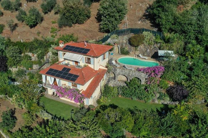 Villa Charme Toscana ⭐⭐ ⭐ ⭐ ⭐Wall  Box  Sea View in Camaiore (Toscana), Riviera Toscana