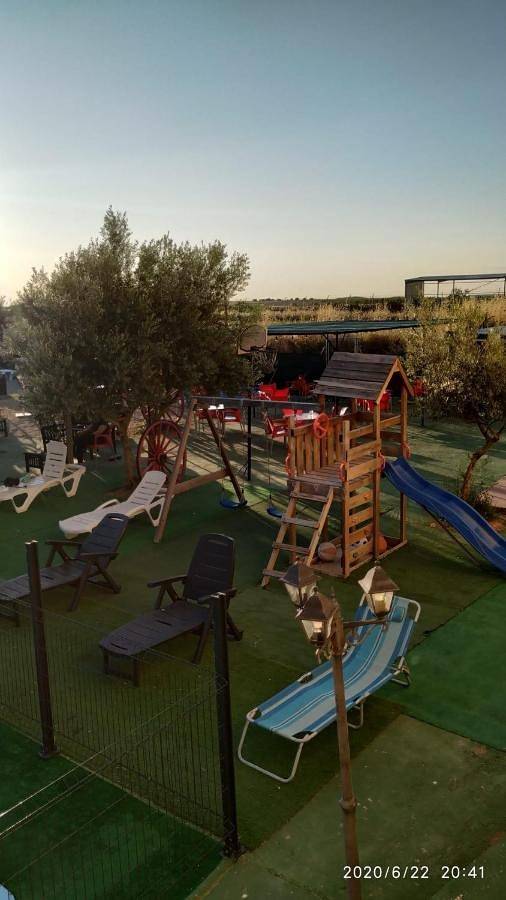 Casa rural para 13 personas, con Jacuzzi y Terraza además de Jardín y Piscina en Provincia de Albacete - 3