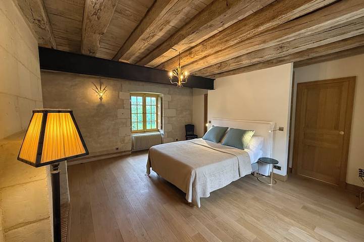 Location de vacances pour 9 personnes, avec terrasse et jardin à Anché - 2