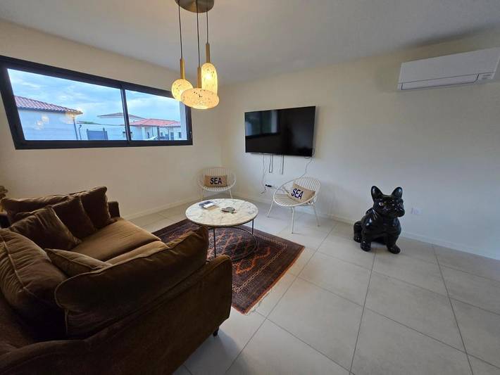Location de vacances pour 6 personnes, avec jardin ainsi que terrasse et jacuzzi à Vernet - 3