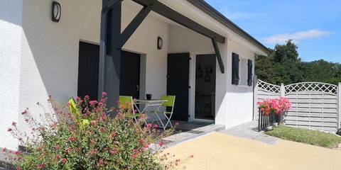 Gîte pour 2 personnes, avec jacuzzi ainsi que jardin et terrasse à Ordonnac