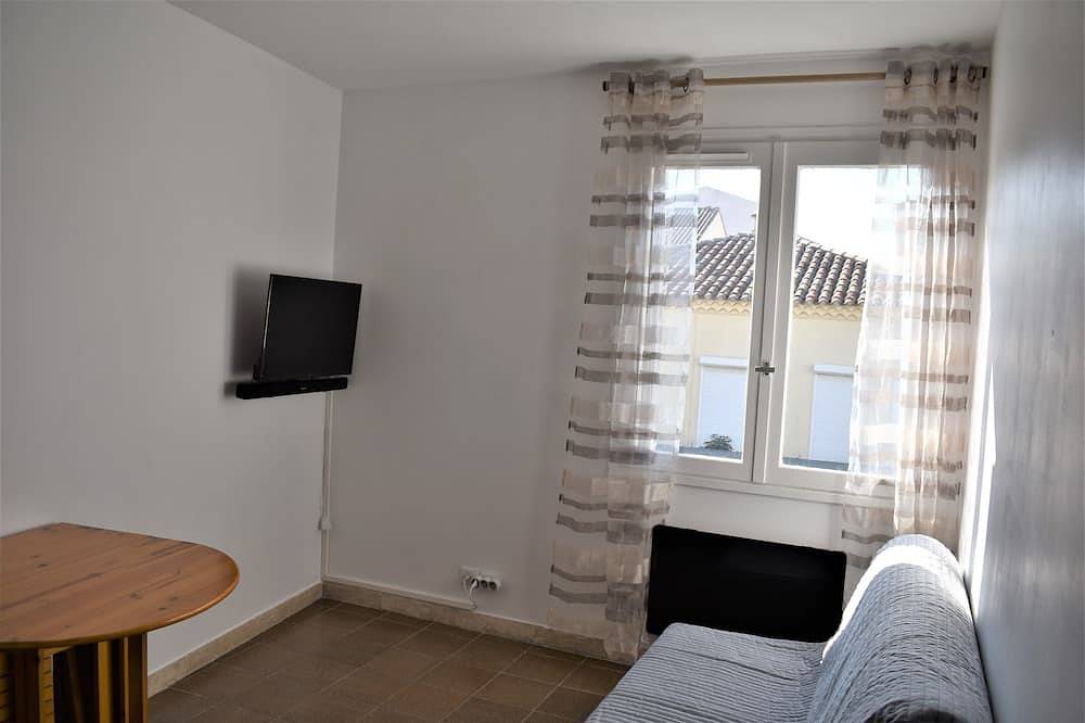 Ganze Wohnung, Studio de 18m² Rénové en 2023 in Le Grau-du-Roi, Côte d'Améthyste