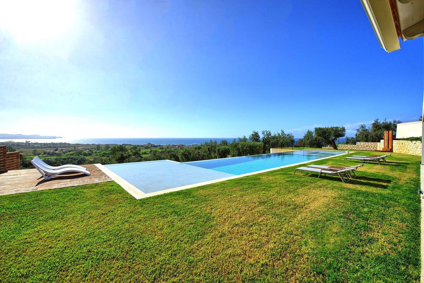 Villa Ebellina in Almyros Beach, Corfu