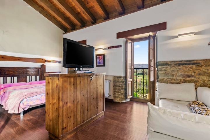 Apartamento para 6 personas, con Jacuzzi y Jardín en Vegadeo