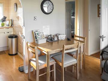 Log Cabin for 4 People in Hemsby, Newport (Norfolk), Photo 3