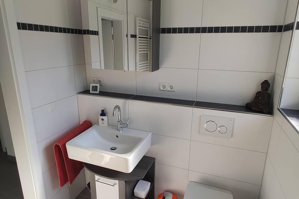 Ganze Wohnung, Ferienwohnung  zur \"Oberen Burg\" in Rheinbreitbach, Mittelrhein