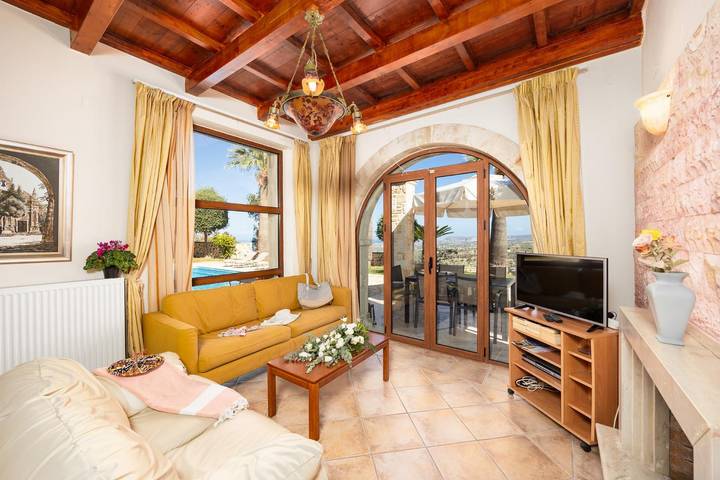 Villa voor 8 personen met tuin in Rethymno en omgeving