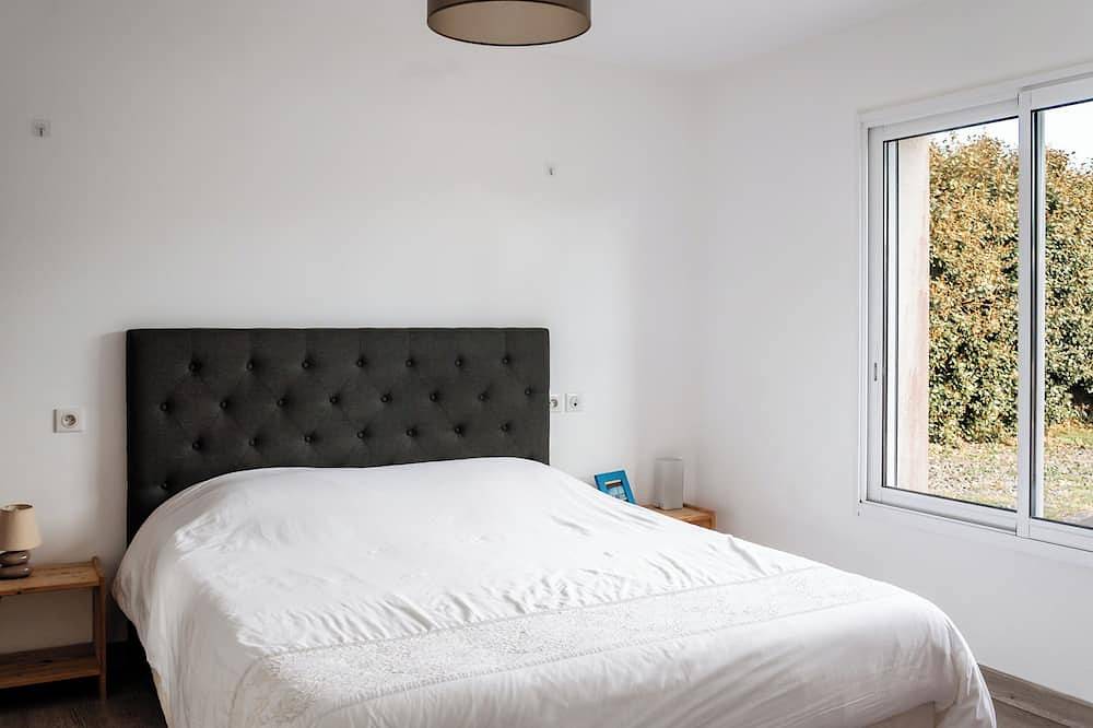 Tipoz'Immo • Belle Bretagne • heated swimming pool• linen included• pets welcome in Plovan, Côte de Cornouaille