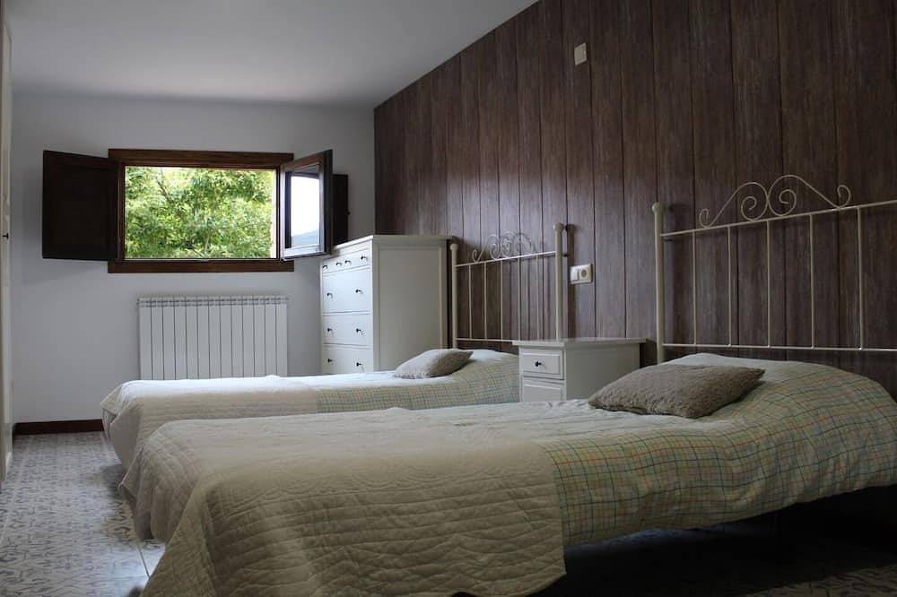 La Laguna Nogal à Laguna de Cameros in Laguna de Cameros, Vallées des rivières Leza, Jubera, Cidacos et Alhama