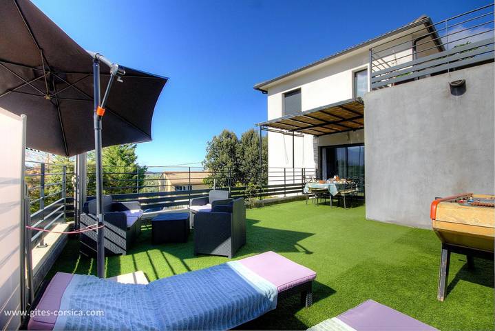 Gîte pour 4 personnes, avec Terrasse et Jardin ainsi que Piscine et Vue à Oletta - 3