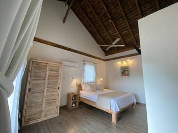Gîte pour 2 personnes, avec vue et jardin dans Paea