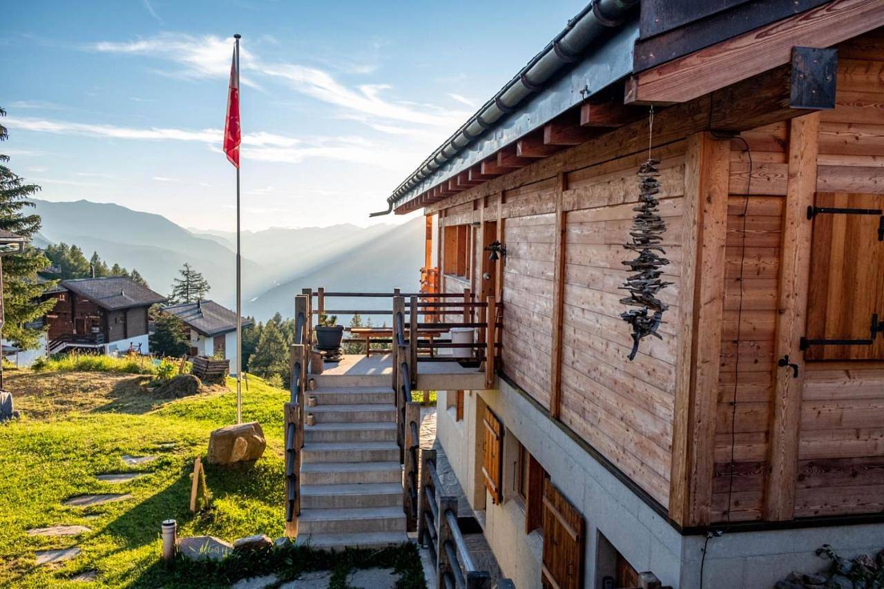 Ganze Wohnung, Deluxe Apartment in Rosswald, Brig