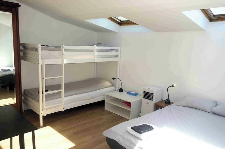 Location de vacances pour 10 personnes, avec jardin à Nanterre - 2