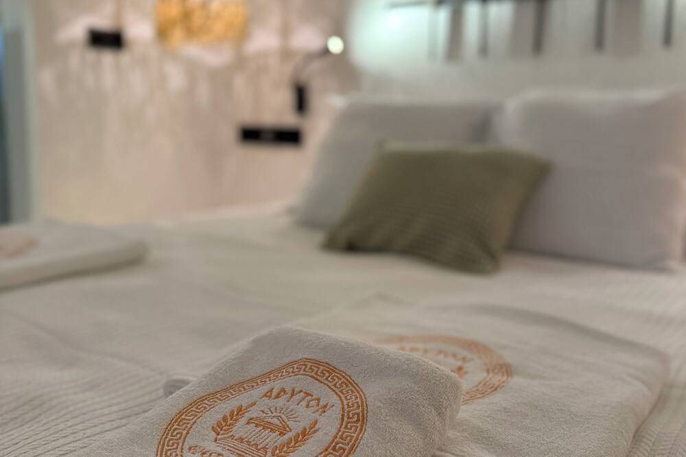 Boutique Ionian Villa with Private Pool & Historic Charm in Didim, Provinz Aydın