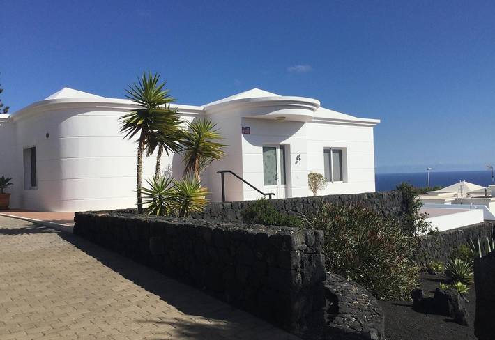 Villa "Casa McElroy" mit Meer- und Bergblick, privatem Pool, Klimaanlage und WLAN Entscheidende Info in Tías, Lanzarote
