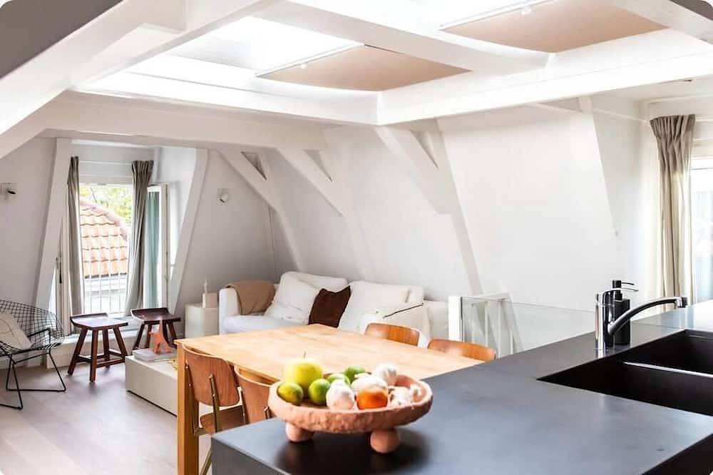 Ganze Wohnung, Spacious and charming Amsterdam-Jordaan home in Jordaan, Holländische Küste