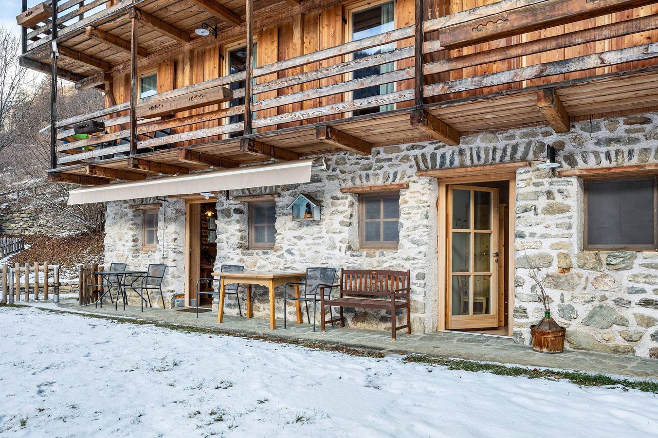 Entire apartment, Apartment 'Chalet Panorama Rabbi' with Mountain View, Shared Garden and Wi-Fi in San Bernardo (Rabbi), Rabbi