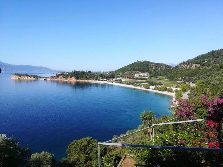 Bed and breakfast for 3 people, with view and lake view as well as garden, with pets - 1