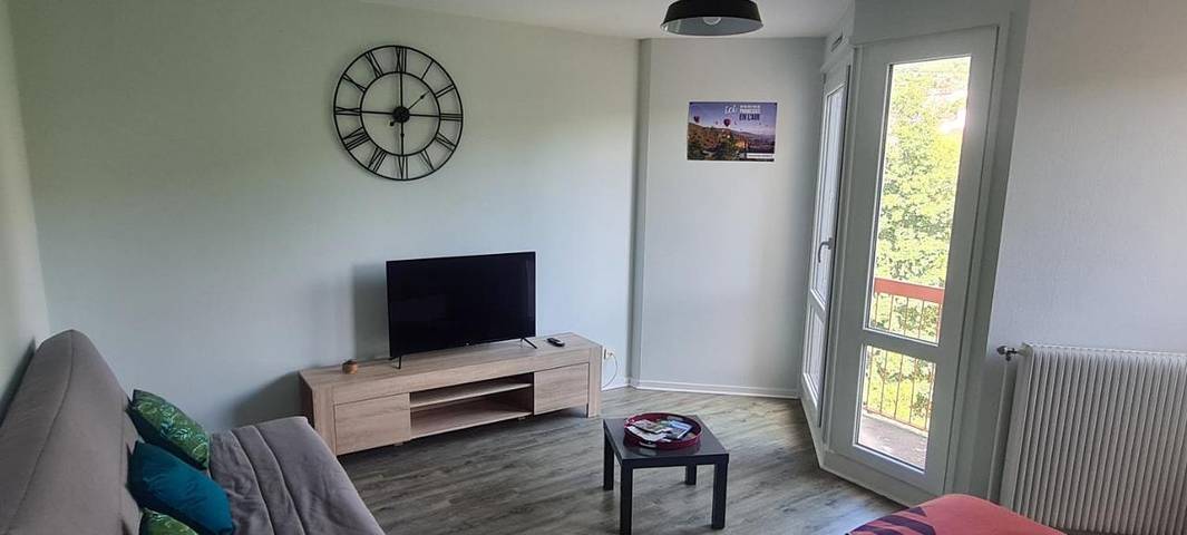 Gîte pour 4 personnes, avec vue et balcon à Vals-près-le-Puy - 4