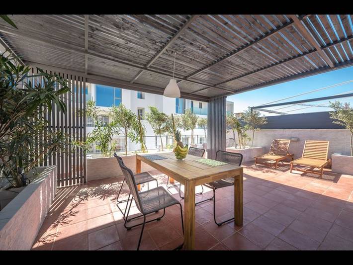 Villa für 11 Personen, mit Sauna und Garten sowie Ausblick und Terrasse in Athen - 3