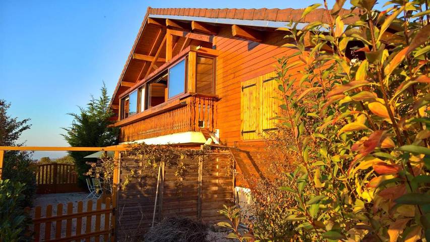 Location de vacances pour 2 personnes, avec vue ainsi que terrasse et vue sur le lac à Collonges-sous-Salève - 3