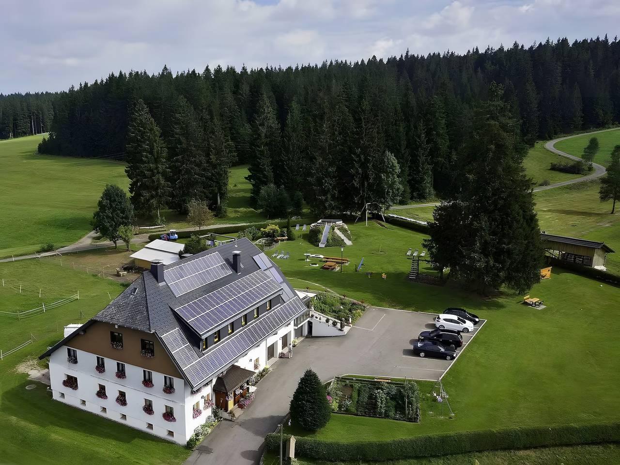 Appartement 'Hüttenstüble' met uitzicht op de bergen, gedeelde tuin en Wi-Fi, foto 8