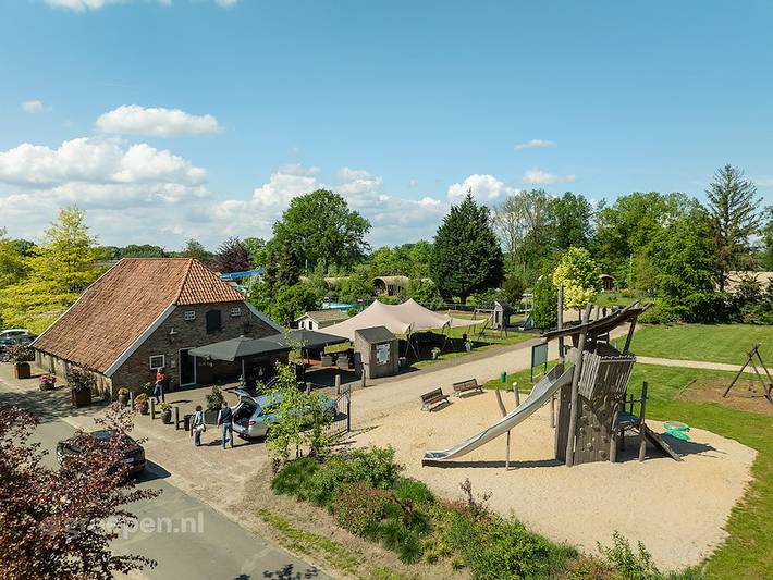 Vakantiehuis voor 26 personen, met Balkon/Terras en Terras in Enter
