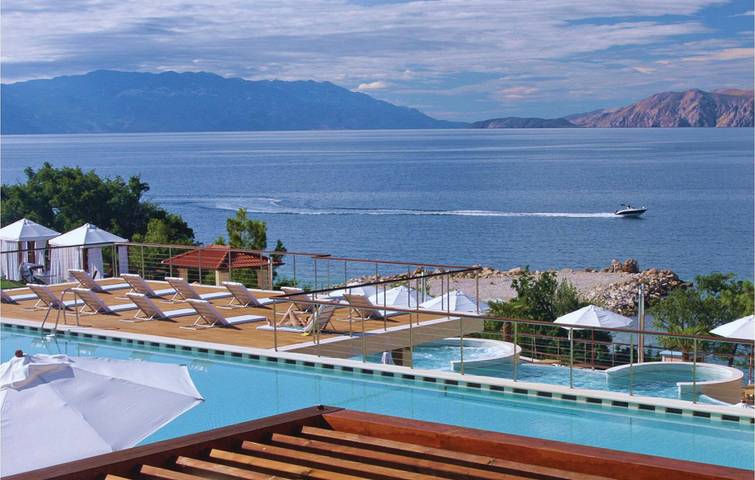 Ferienwohnung für 4 Personen, mit Pool und Garten in Selce - 2